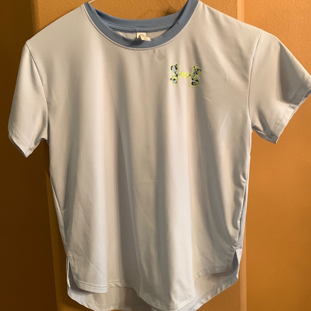 Under armor dri fit shirt
